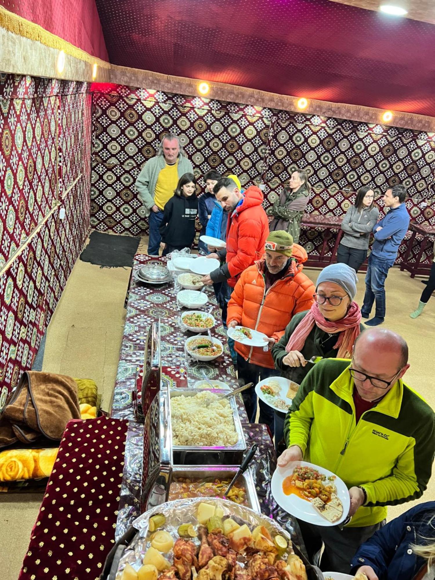 Wadi Rum Bubble Camp & Tour מראה חיצוני תמונה